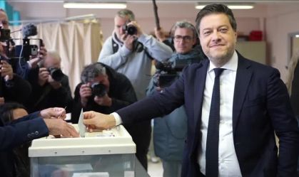 Marseille candidates vote in French elections as far right eyes city hall