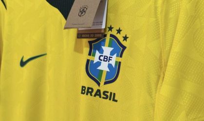Imagens do novo modelo de camisa da Seleção Brasileira