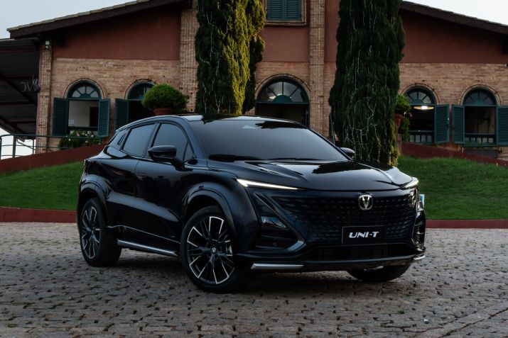 Caoa Changan UNI-T: SUV médio tem motor 1.5 Turboflex de 180 cv • Divulgação