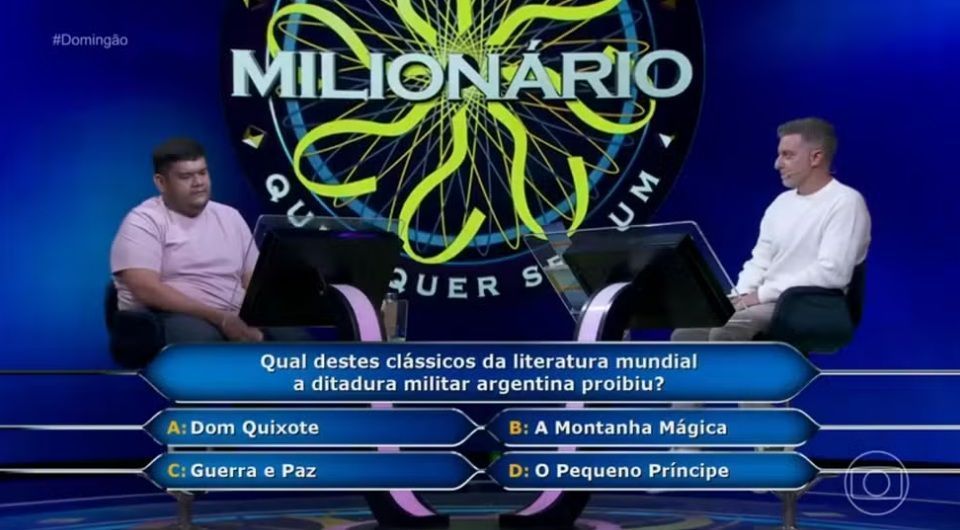 Engenheiro Luiz Cordovil, de Tefé (AM), durante o momento em que Luciano Huck apresenta a pergunta sobre livros proibidos na ditadura argentina no quadro “Quem Quer Ser Um Milionário”