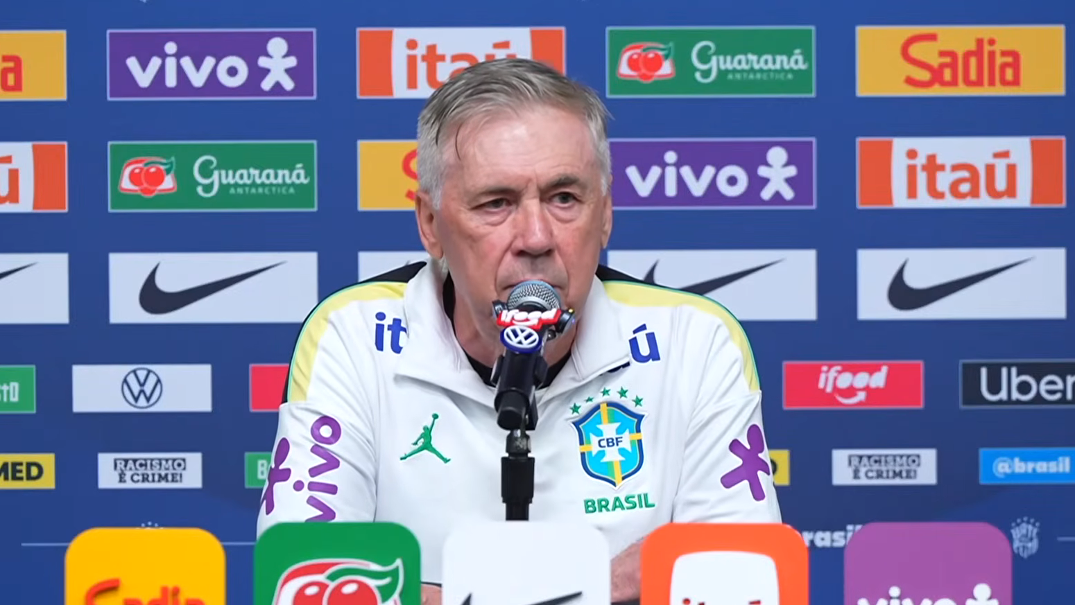 Treinador concedeu entrevista coletiva nesta segunda-feira (30) antes do duelo contra a Croácia