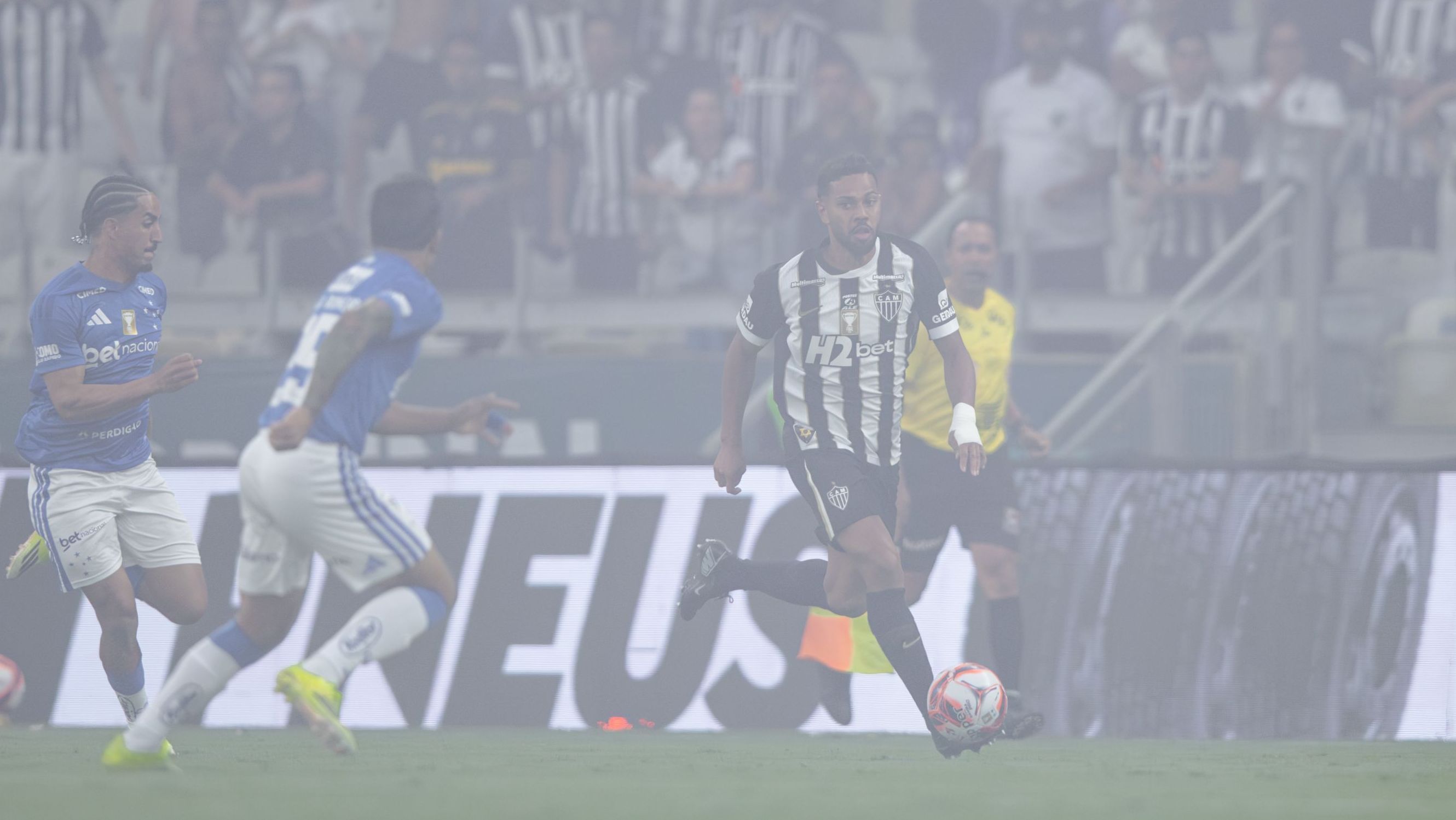 Lance em Cruzeiro- x Atlético-MG