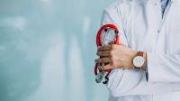 Enamed funcionará como "OAB da medicina"? Entenda
