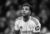 Neymar manifesta apoio a Rodrygo após lesão: "Cuida da sua cabeça"