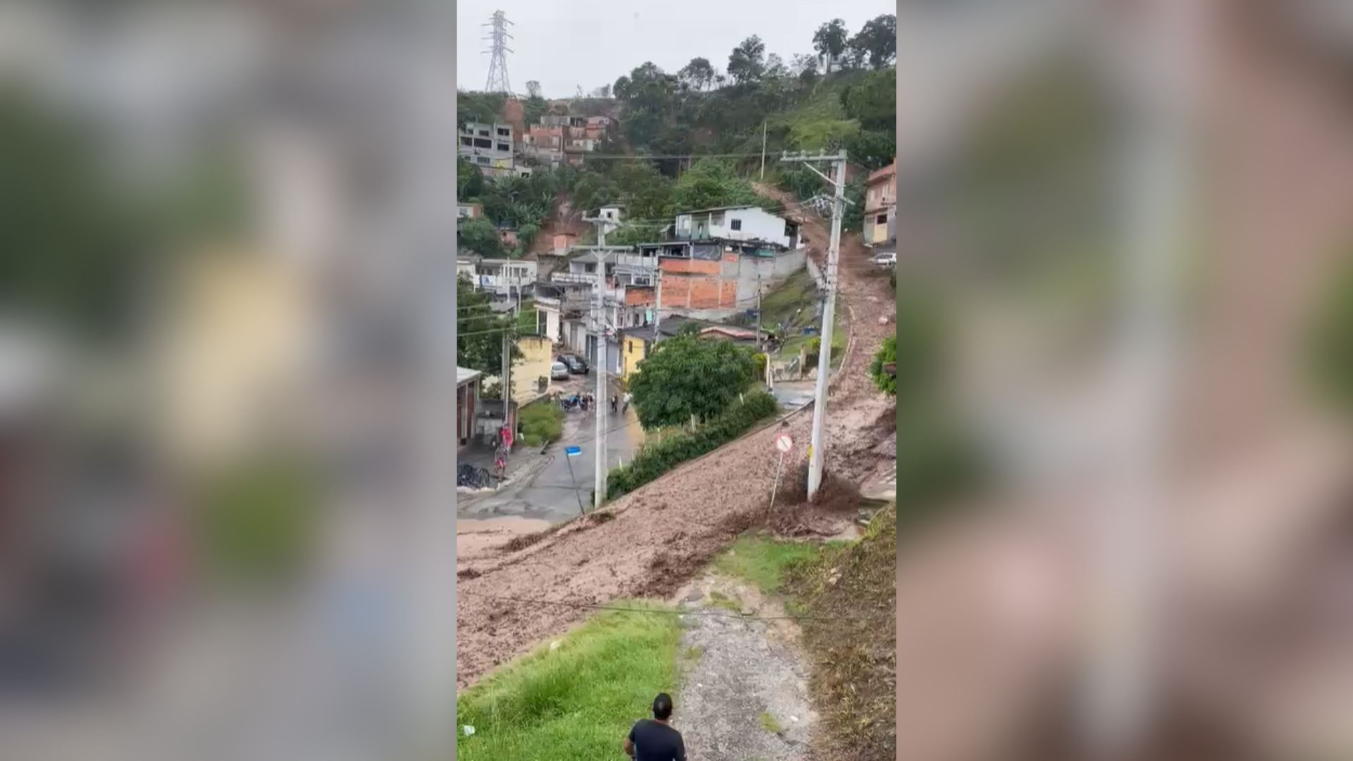 CAIXA DE AGUA SE ROMPE