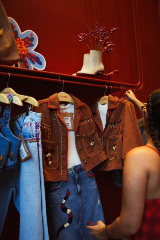 Chica a Isabela Capeto zahájili spolupráci s Cantão • Odhalení/FIGUEIROGIO