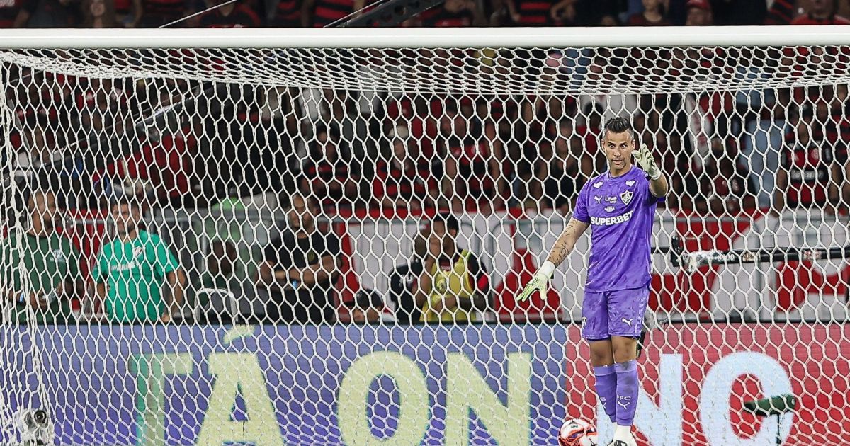 Fluminense: Em La Paz, Fábio vai quebrar recorde na Libertadores