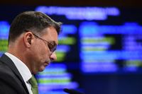 Análise: Investigação sobre verba a filme ameaça candidatura de Flávio