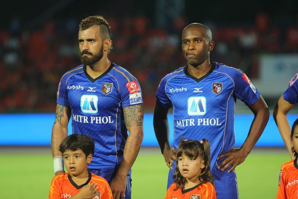 Douglas Cardozo em ação na Tailândia