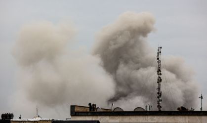 Fumaça após ataque em Teerã
