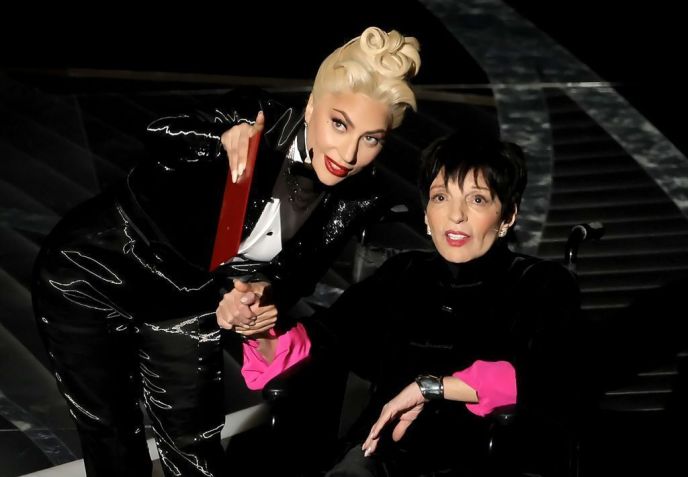 Liza Minelli e Lady Gaga • Neilson Barnard/Getty Images