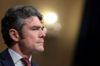 Ali Khamenei moderava o programa nuclear, diz ex-chefe de contraterrorismo