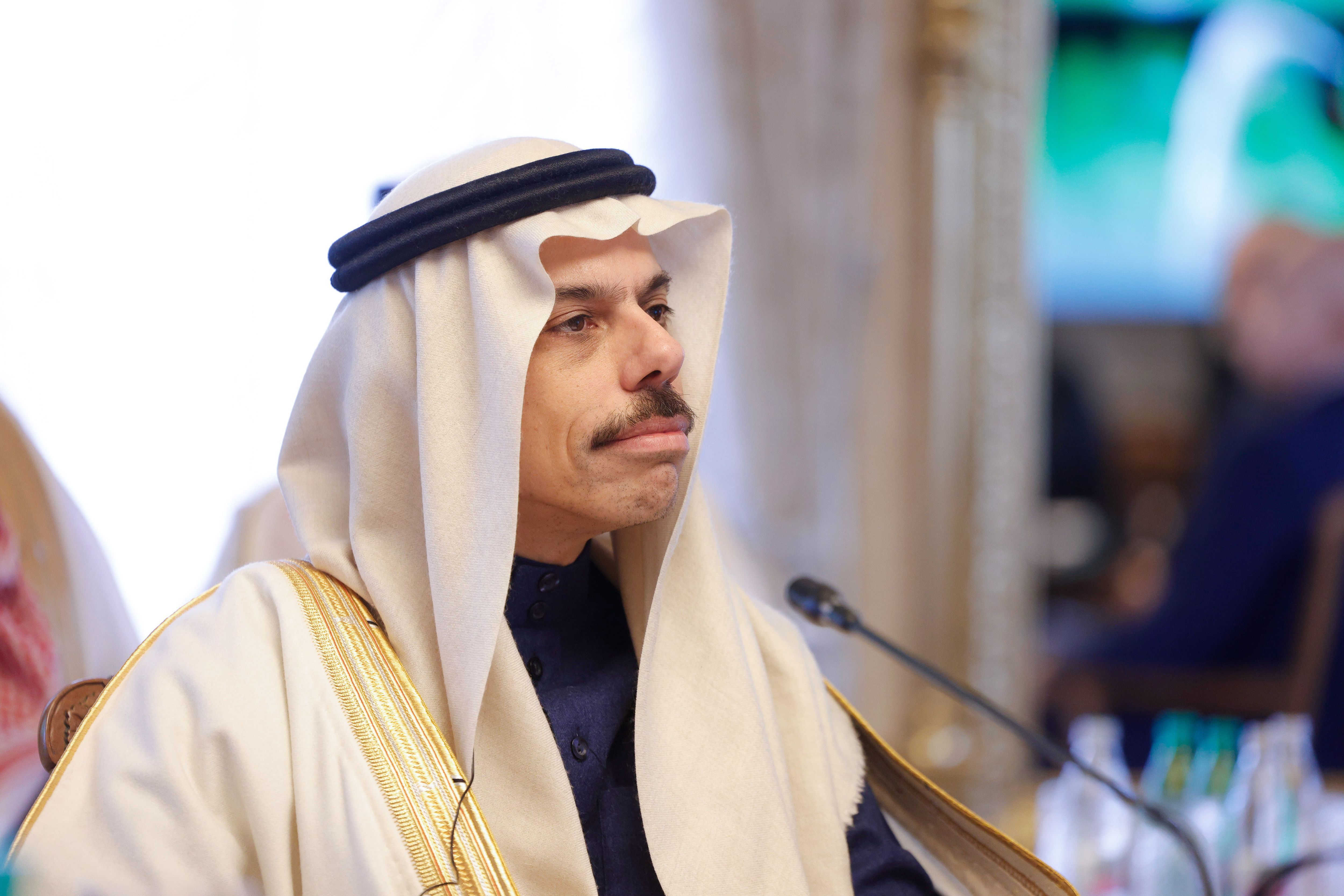 O Ministro das Relações Exteriores da Arábia Saudita, Príncipe Faisal bin Farhan Al Saud