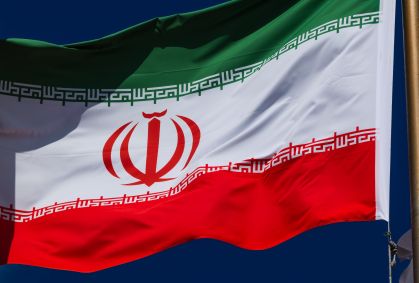 Três explosões são ouvidas em cidade portuária do Irã, diz mídia iraniana