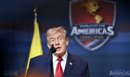 O presidente dos EUA, Donald Trump, discursa durante cúpula de líderes de direita da América Latina