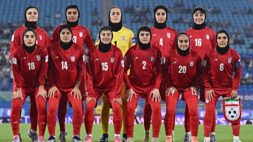 Seleção do Irã durante partida contra as Filipinas pela Copa Asiática Feminina da AFC Austrália 2026 • Albert Perez/Getty Images