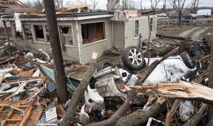 Tornado deixa ao menos dois mortos em Indiana, nos EUA