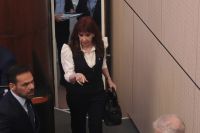 Kirchner chama juízes de mafiosos e alega "perseguição" em julgamento