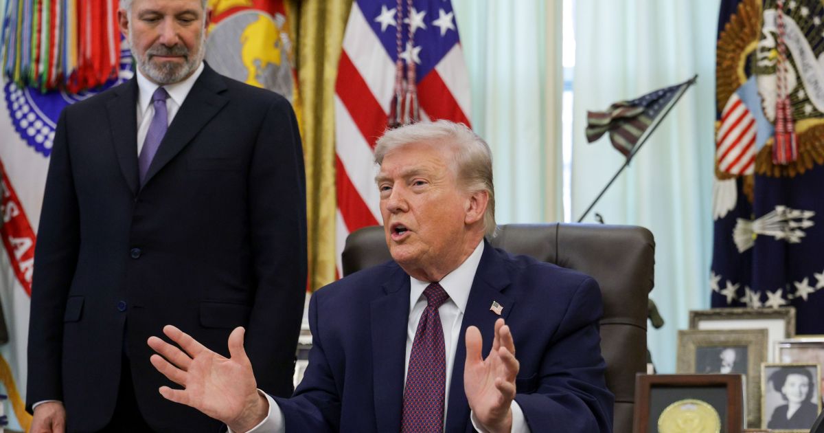 Trump ameaça ataques “maiores e mais fortes” se acordo com Irã falhar