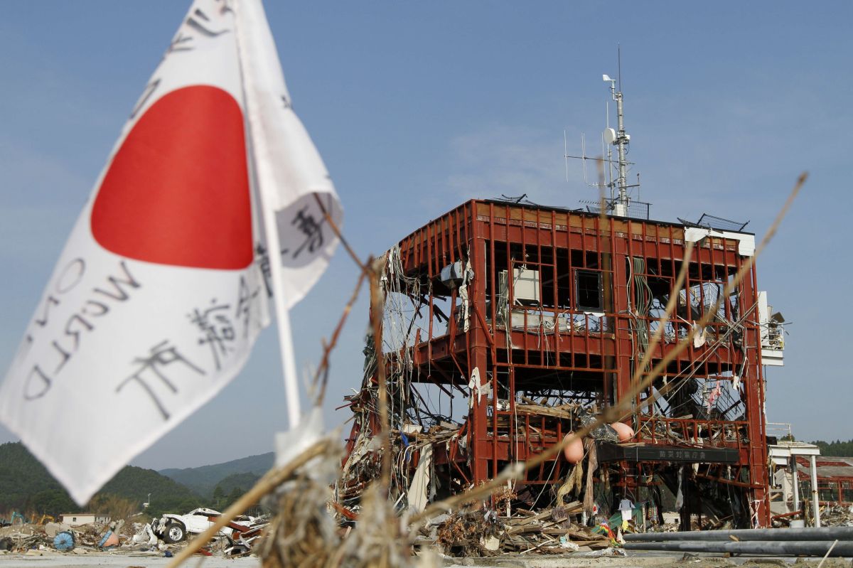 Vídeo: Imagens aéreas mostram danos causados no Japão por terremoto de 7,1