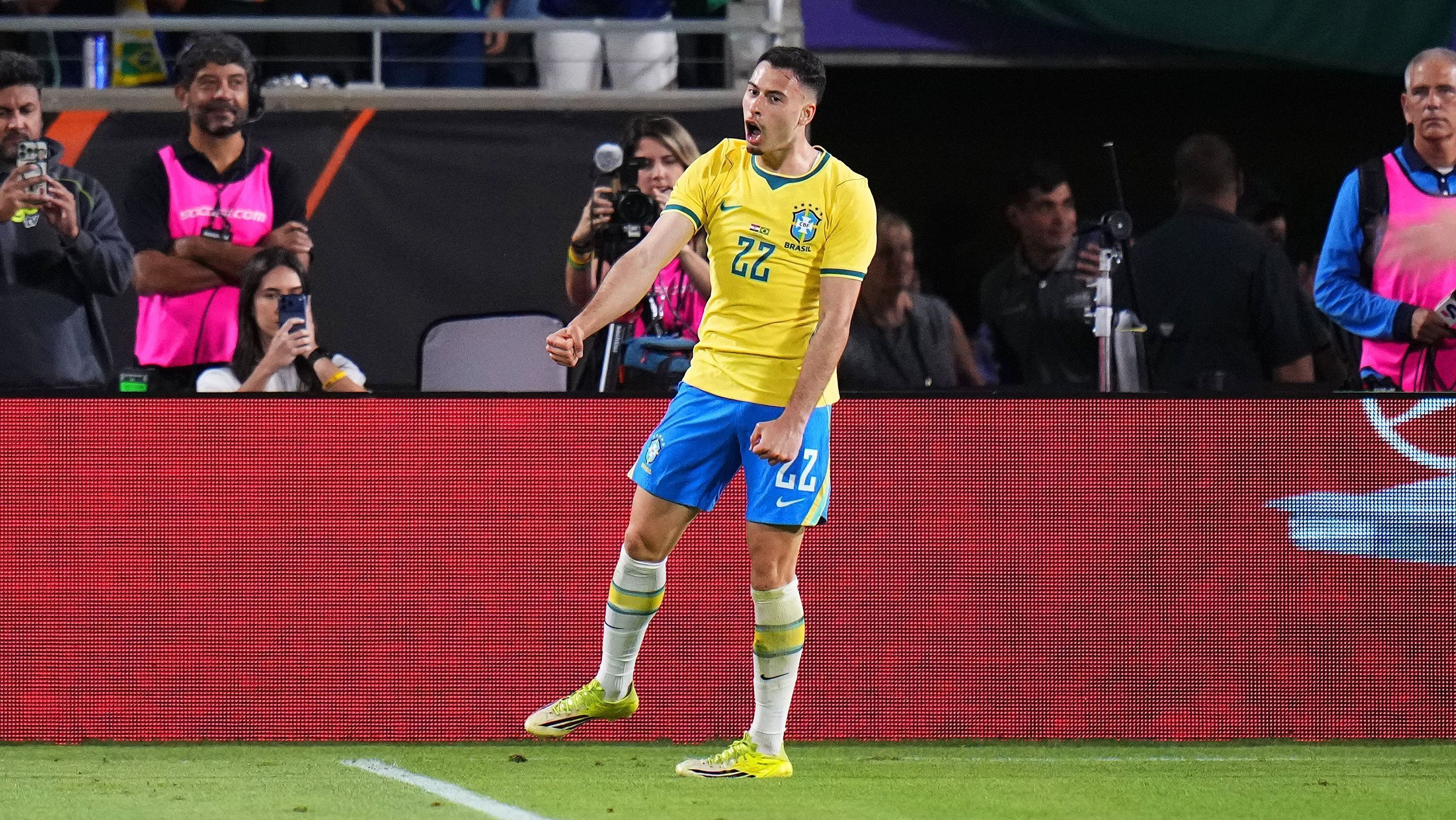 Martinelli comemora gol do Brasil