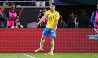 Martinelli comemora gol do Brasil