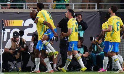 Igor Thiago comemora gol do Brasil