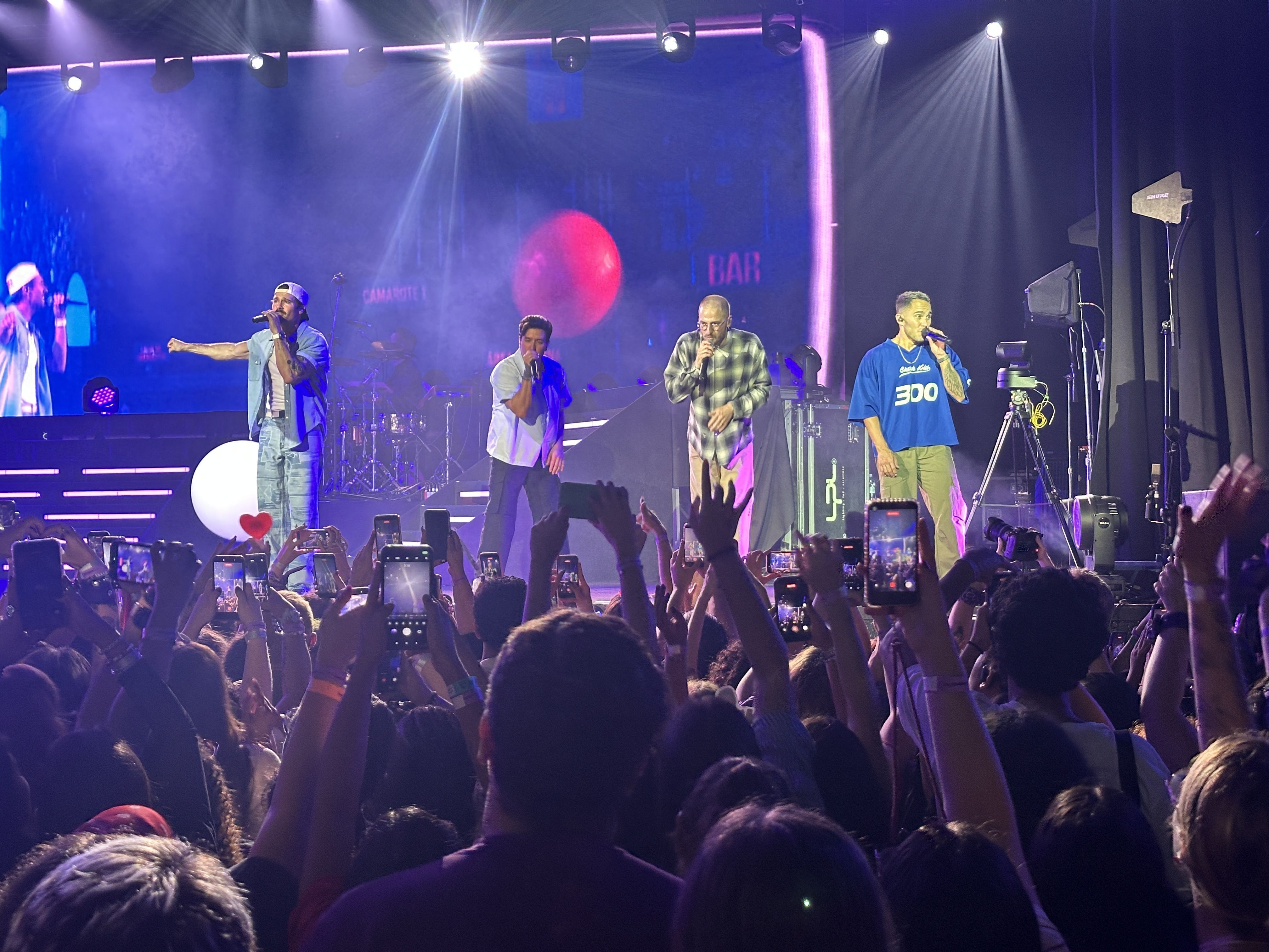 Big Time Rush faz geração Z voltar aos anos 2010 em show em São