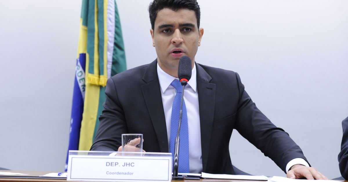 Paraná Pesquisas: JHC lidera cenários de 1º e 2º turnos em Alagoas