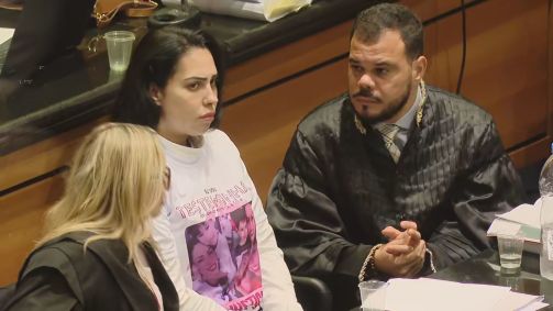 Monique Medeiros, mãe de Henry Borel, em julgamento da morte do próprio filho