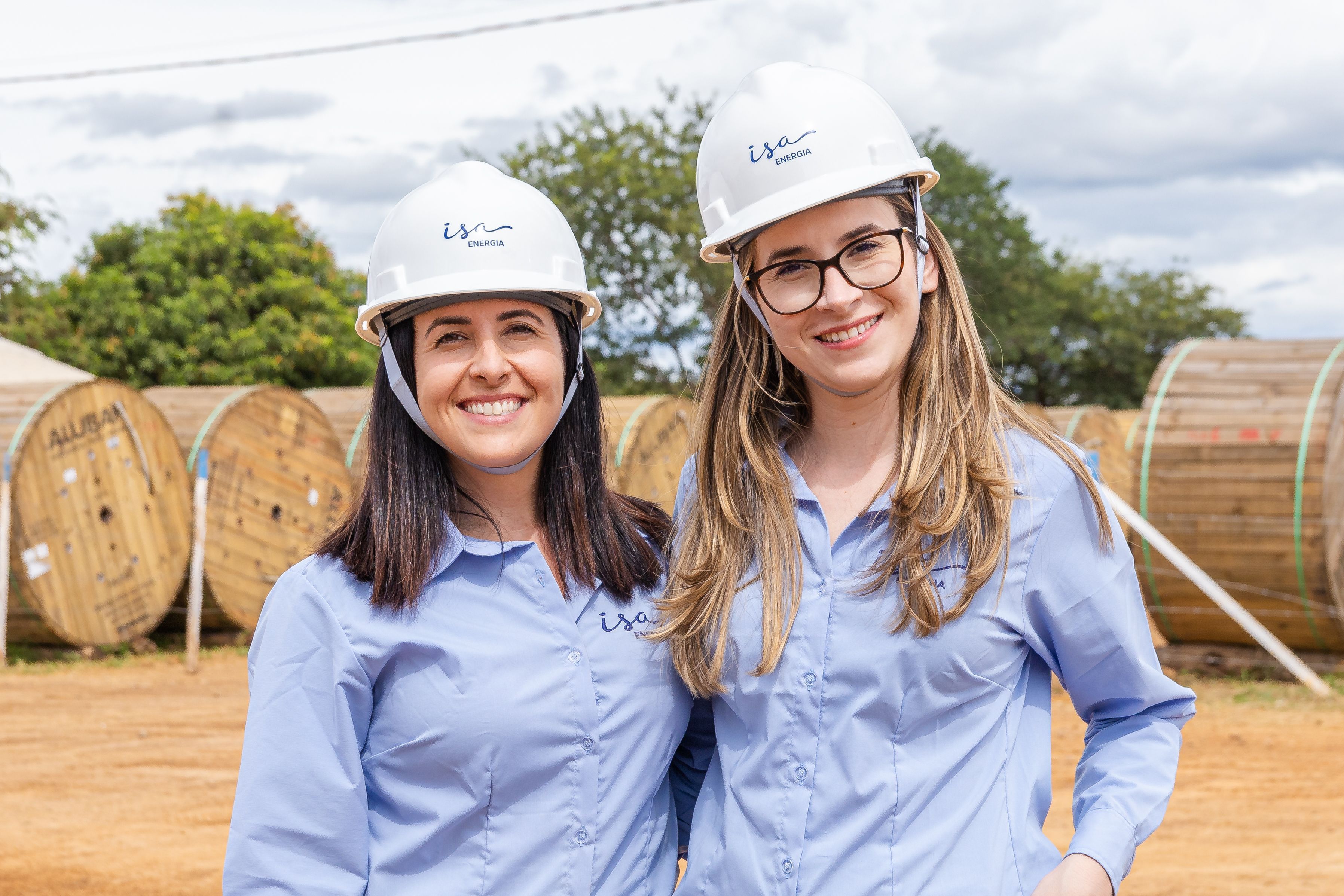 Jacqueline Balliari e Gabriela Rodrigues 2_ISA ENERGIA BRASIL.jpg