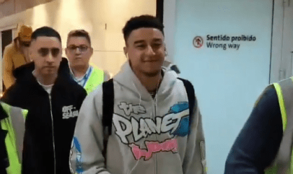 Jesse Lingard desembarcando para assinar com o Corinthians