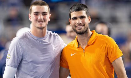 João Fonseca e Carlos Alcaraz posam juntos