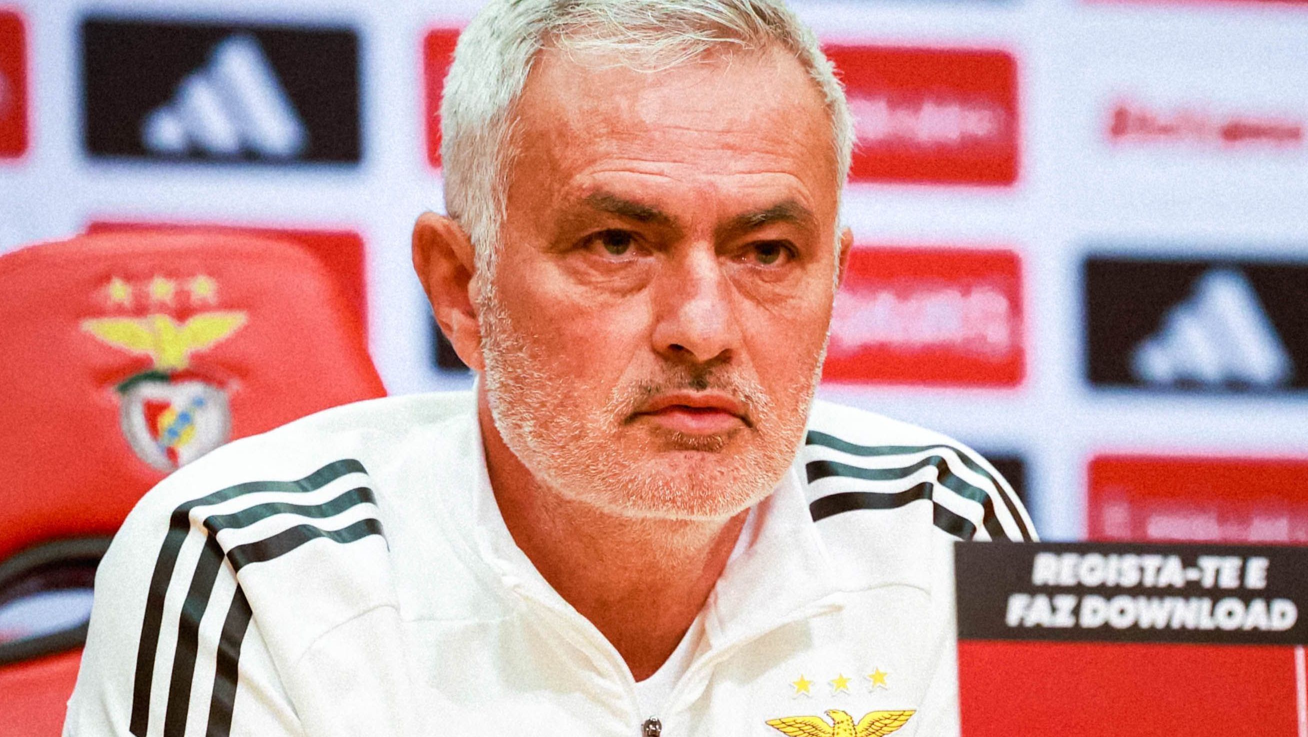 Mourinho, técnico do Benfica