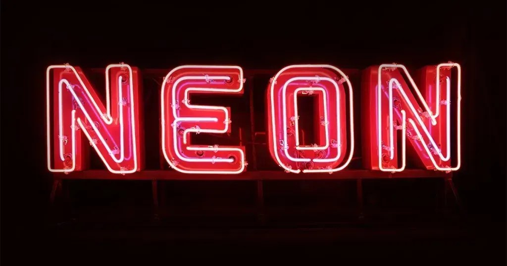 Logo da NEON, uma das principais distribuidoras de filmes independentes dos Estados Unidos • Divulgação