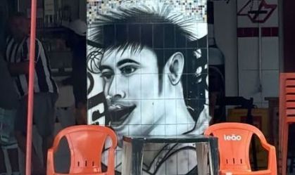 Desenho de Neymar em um bar