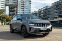 Renault Koleos é 1º híbrido da marca no Brasil e tem porte de Commander