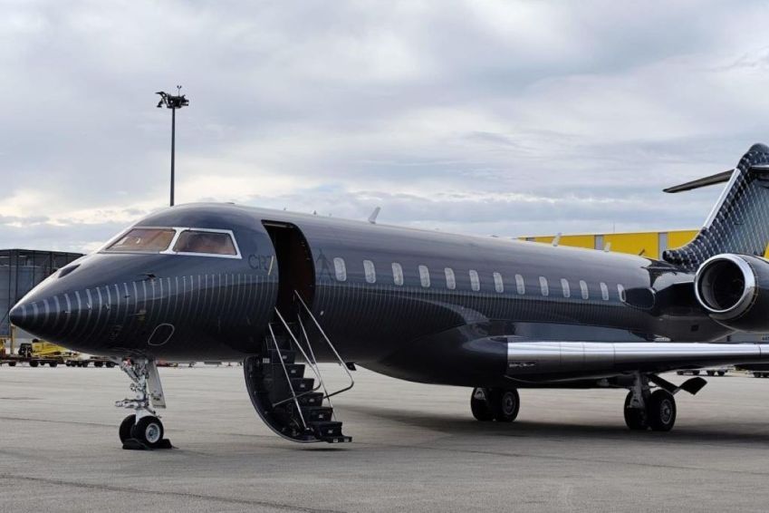 O jatinho de luxo de Cristiano Ronaldo • Reprodução