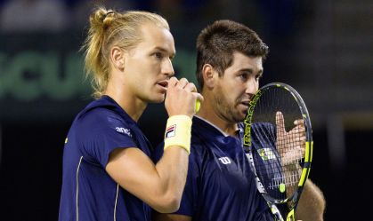 Orlando Luz e Rafael Matos durante partida
