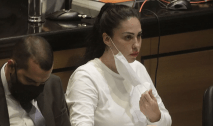 Monique Medeiros em audiência para ouvir testemunhas do processo sobre a morte do menino Henry Borel