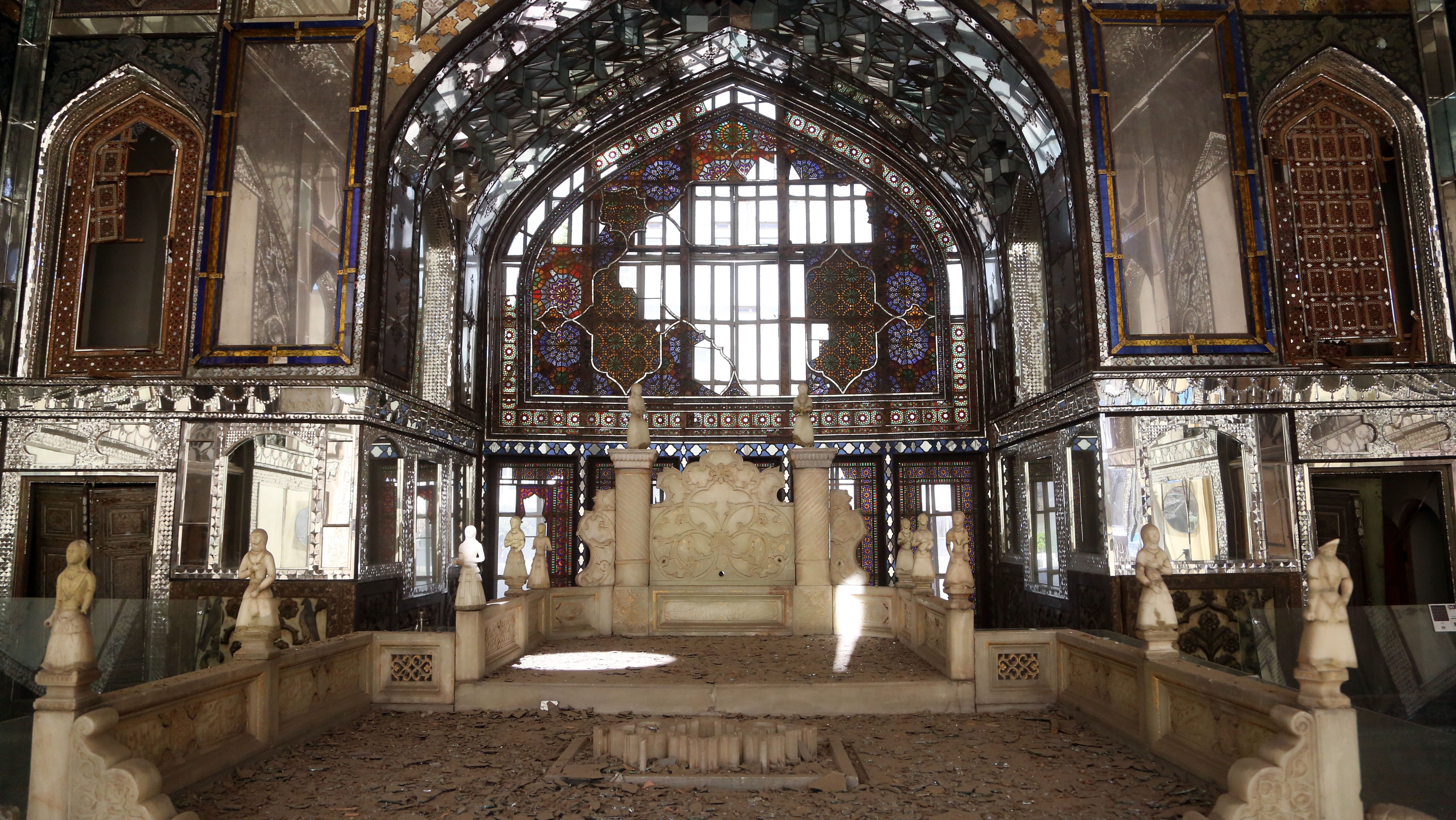 Vista do histórico Palácio Golestan, Patrimônio Mundial da UNESCO e que serviu por anos como centro administrativo da dinastia Qajar, danificado em ataques de Israel e dos Estados Unidos contra a capital iraniana, Teerã, em 3 de março de 2026.