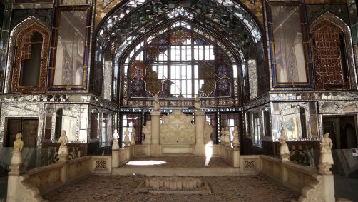 Vista do histórico Palácio Golestan, Patrimônio Mundial da UNESCO e que serviu por anos como centro administrativo da dinastia Qajar, danificado em ataques de Israel e dos Estados Unidos contra a capital iraniana, Teerã, em 3 de março de 2026.