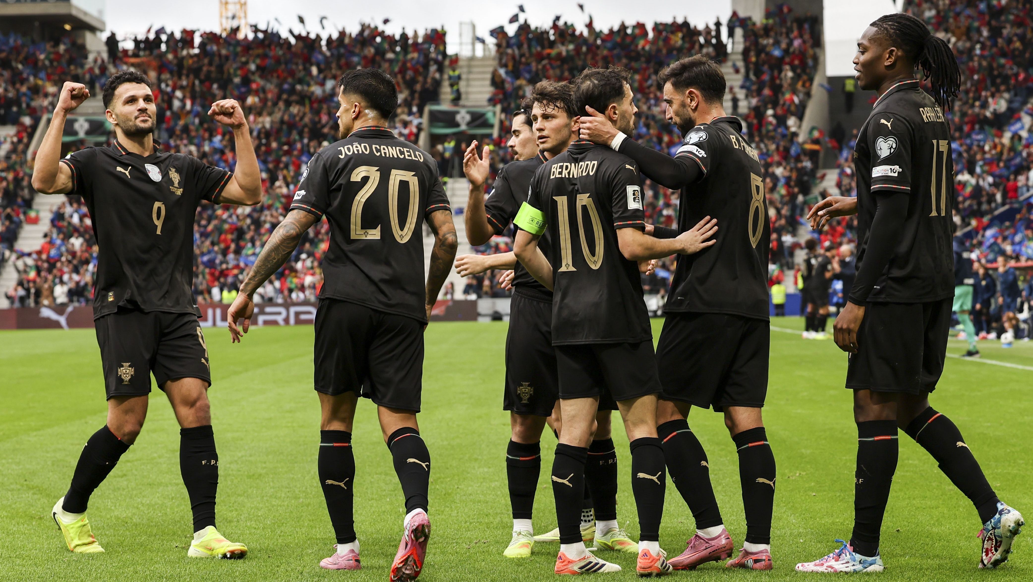 Jogadores de Portugal durante partida