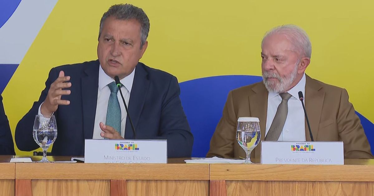 Cobrança expõe racha no governo a seis meses da eleição