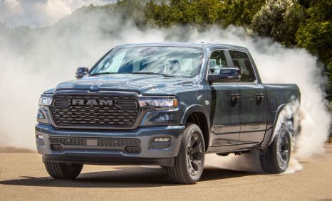 Ram 1500 Big Horn 2026: motor V8 está de volta com o 5.7 HEMI