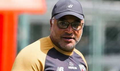 Roger Machado prepara o São Paulo para enfrentar o Inter