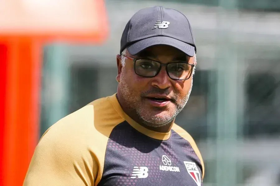 São Paulo: Roger Machado reage às críticas por comunicação ‘rebuscada’