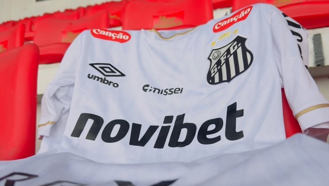 Santos presenteou adversário com camisa