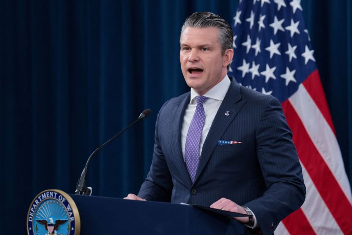 Secretário de Defesa dos EUA Pete Hegseth 31 de março de 2026 REUTERS/Jonathan Ernst • REUTERS