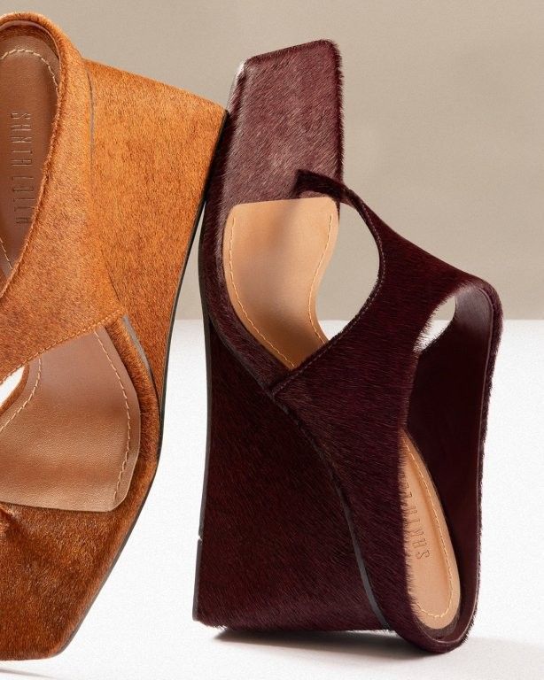 Square toe • Santa Lolla/ Kessia Riany